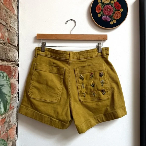 Hand-Embroidered Everlane Cotton Twill Shorts - Picture 4 of 6